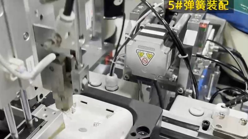 三菱PLC与西门子PLC：控制系统中的双雄对决